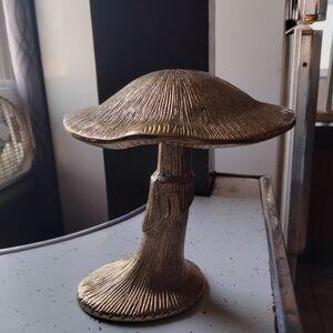 Gold Mushroom
